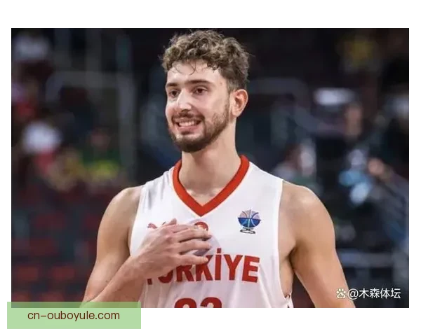 休媒炮轰火箭战意愧KD讽申京