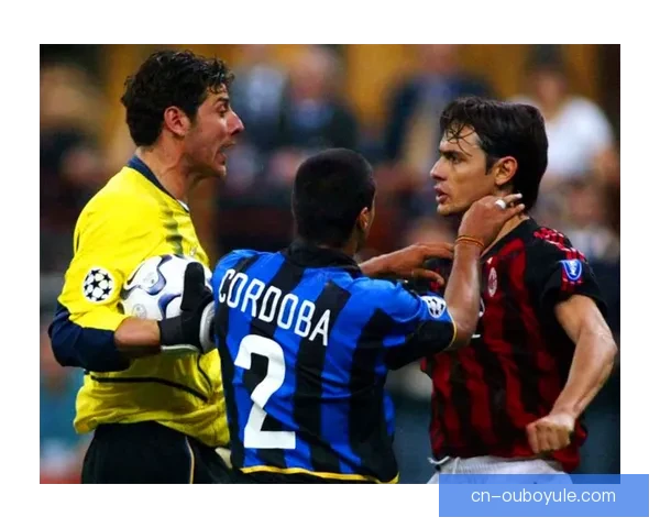 王濛观战国米尤文获赠6号战袍 王濛观战国米尤文获赠6号战袍